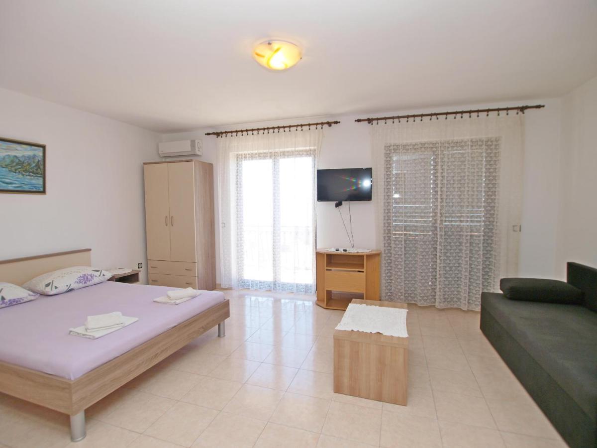 Apartmani Korljan กราดัซ ภายนอก รูปภาพ