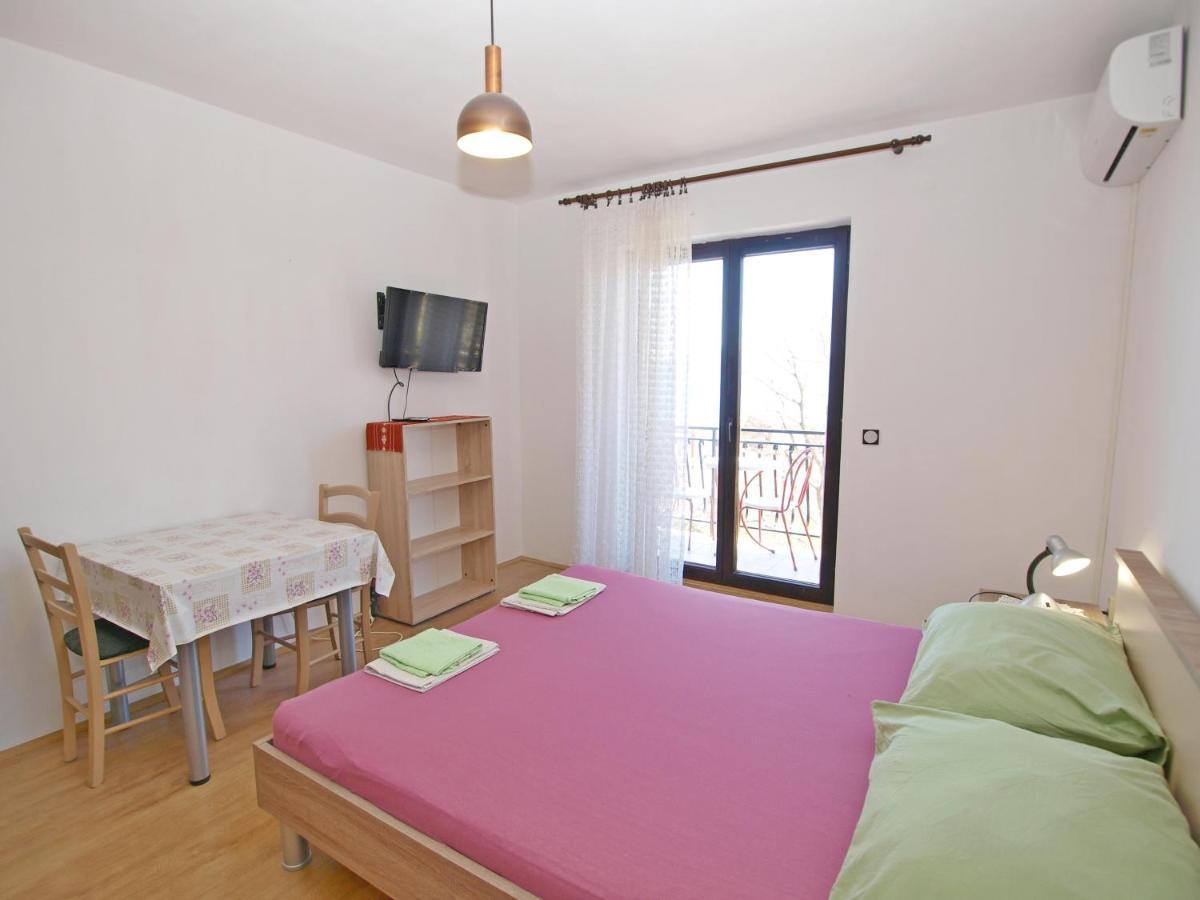 Apartmani Korljan กราดัซ ภายนอก รูปภาพ