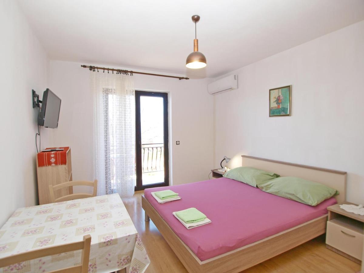 Apartmani Korljan กราดัซ ภายนอก รูปภาพ