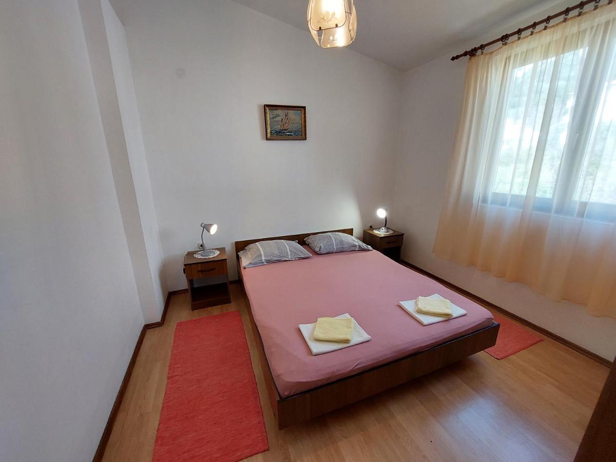 Apartmani Korljan กราดัซ ภายนอก รูปภาพ