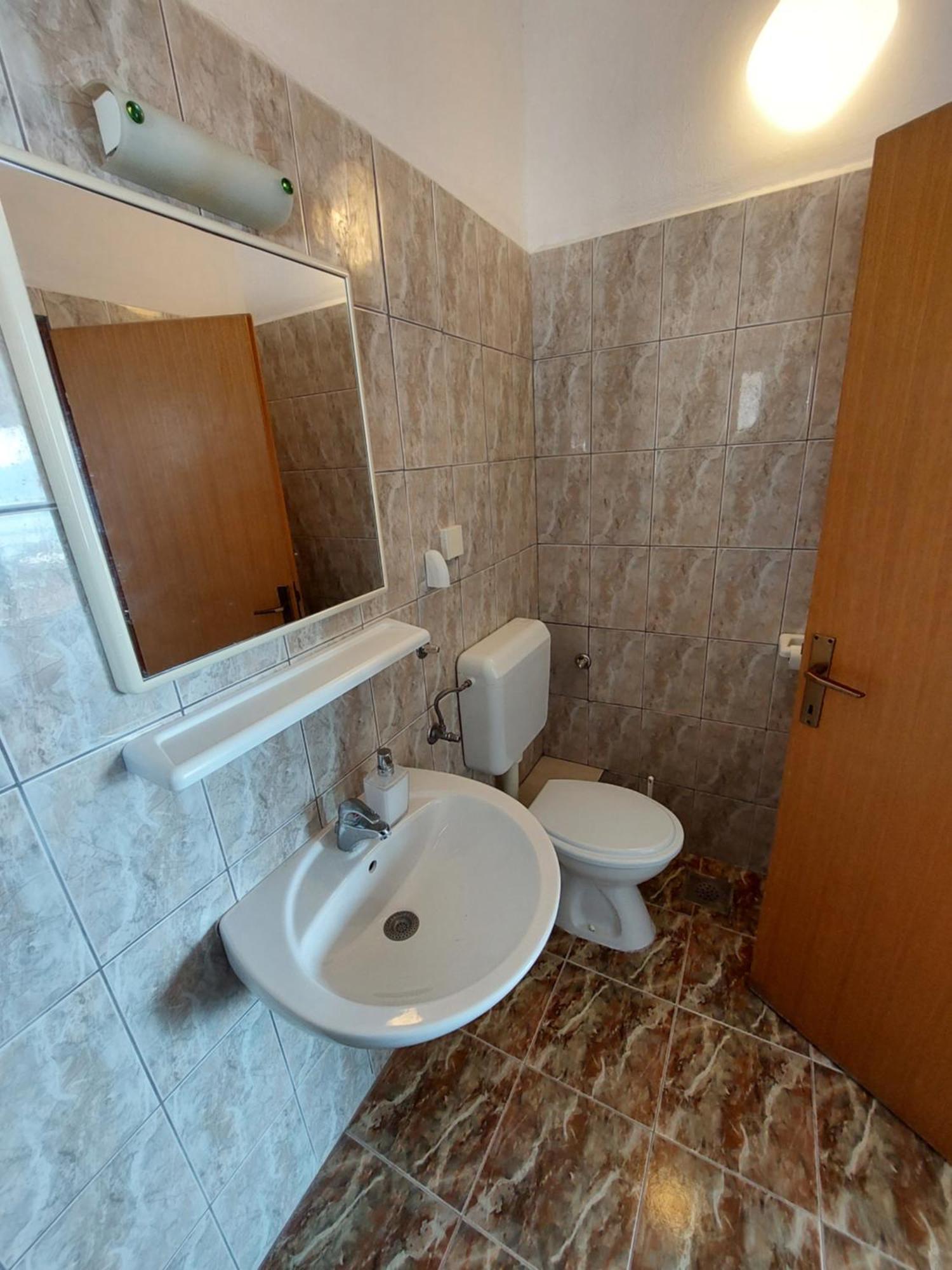Apartmani Korljan กราดัซ ภายนอก รูปภาพ