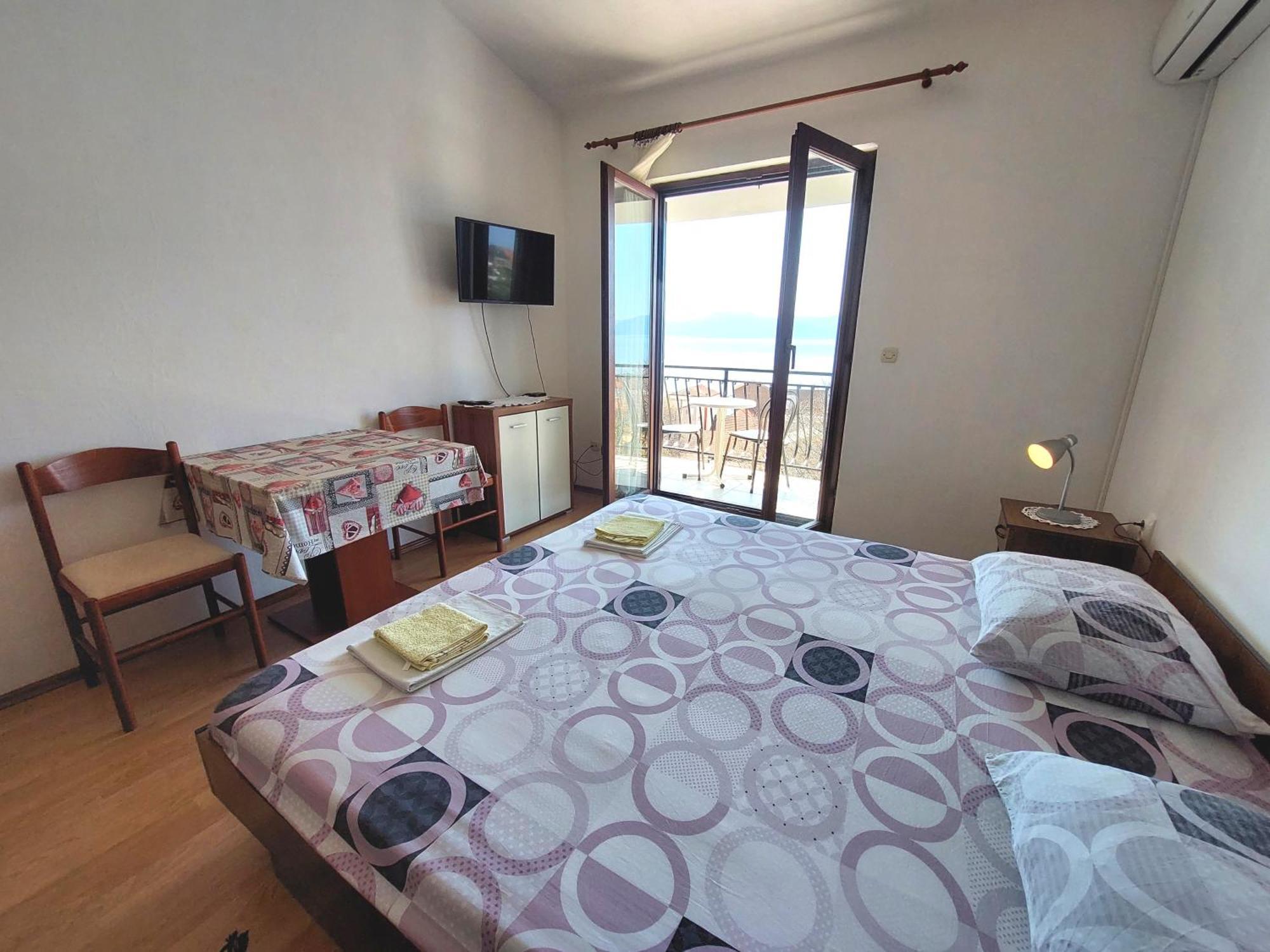 Apartmani Korljan กราดัซ ภายนอก รูปภาพ