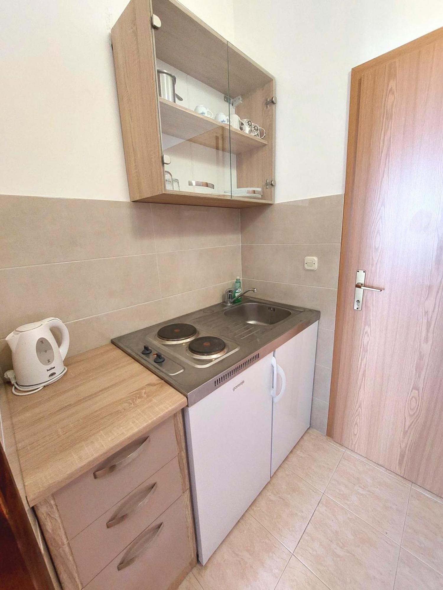 Apartmani Korljan กราดัซ ภายนอก รูปภาพ